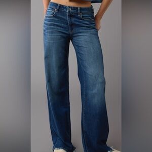 American Eagle Dreamy Drape Stretch Low-Rise Baggy Wide-Leg Jean (Size 2 SHORT)
